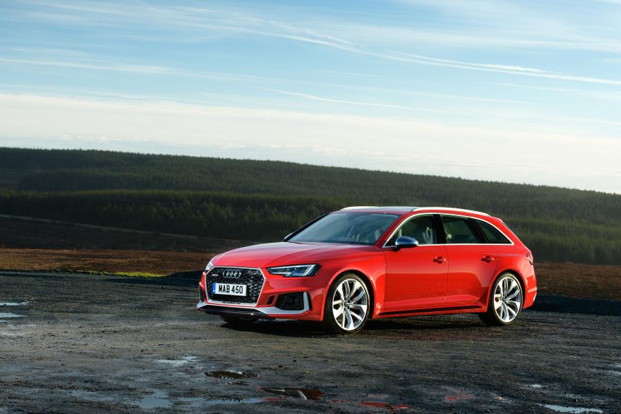  Audi RS4 Avant (B9) 2018 года  (UK) (фото 31 из 40)
